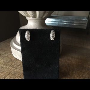 Beautiful cubic circonia silver earrings